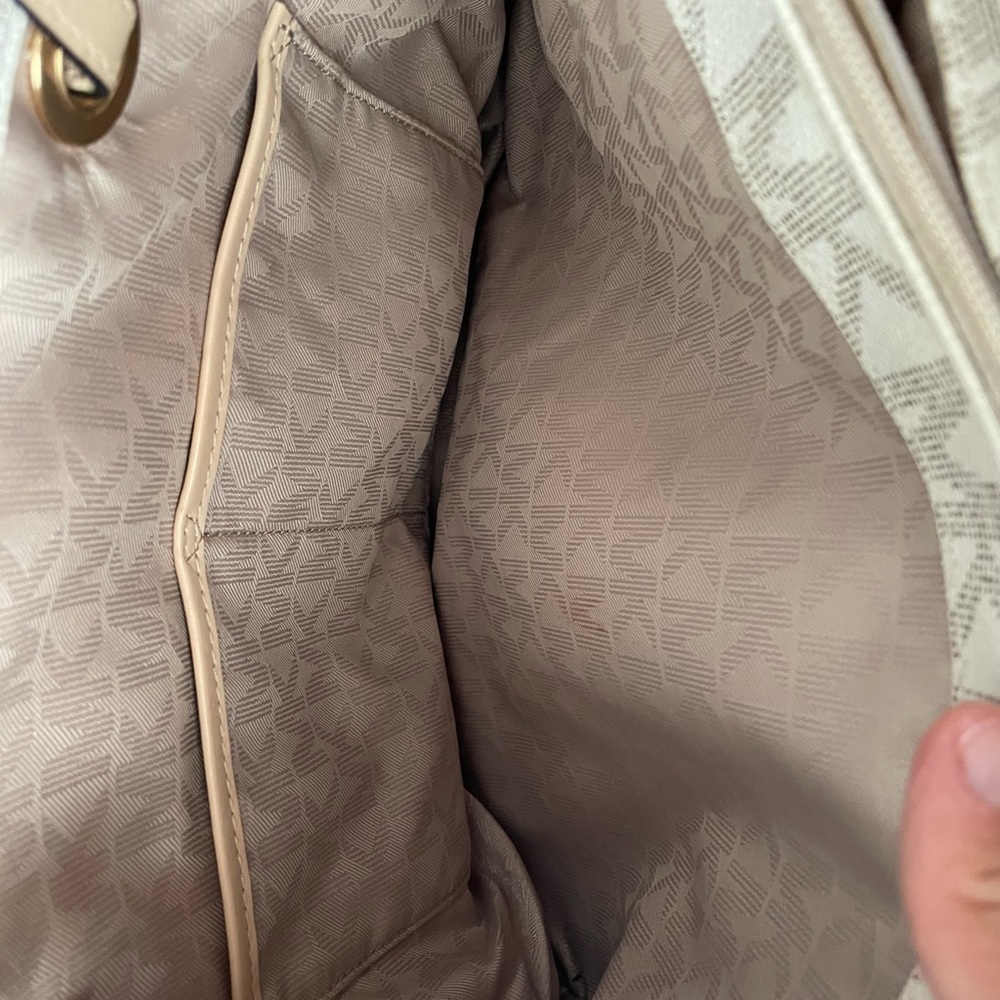Michael Kors jet set signature tote - Picture 5 of 5